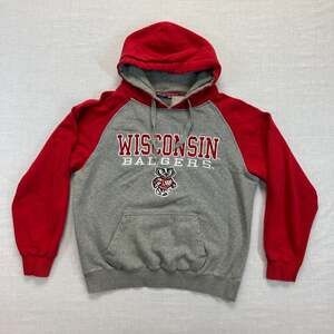 Colosseum Athletics University of Wisconsin Badgers Hoodie Mens Medium Bucky Red